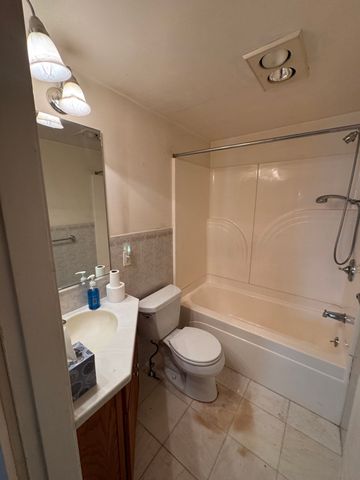 45 Robinswood Rd, Weymouth, MA 02190