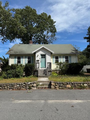 45 Robinswood Rd, Weymouth, MA 02190