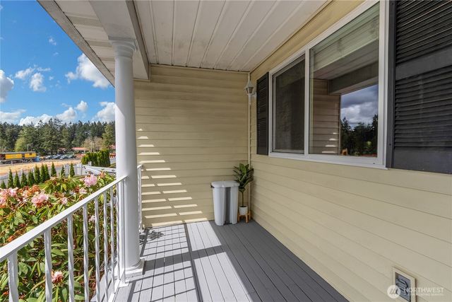 143 327th Place S #26-2, Federal Way, WA 98003