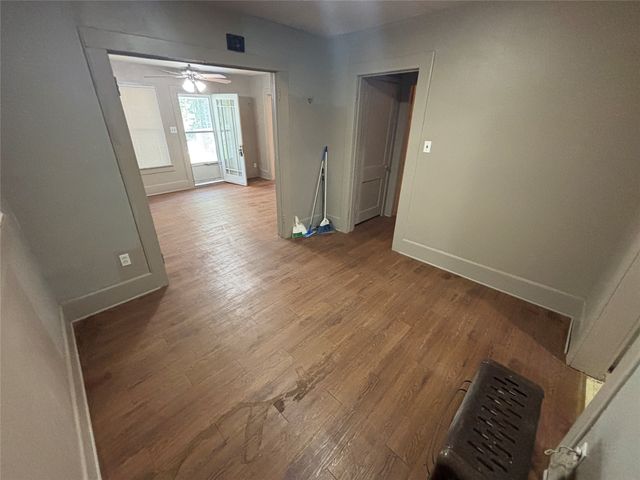 327 Egan Street, Denton, TX 76201