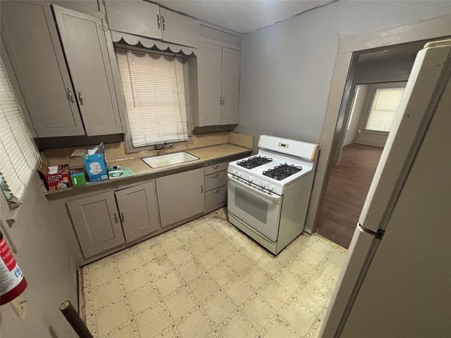 327 Egan Street, Denton, TX 76201