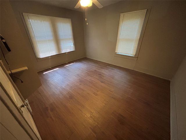 327 Egan Street, Denton, TX 76201