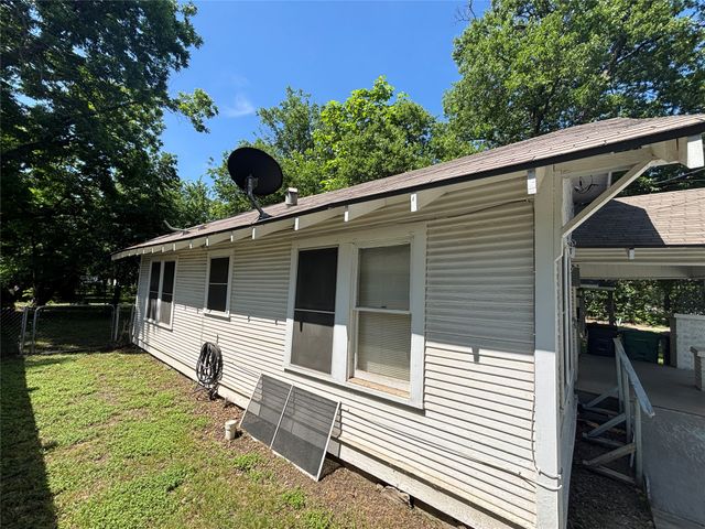 327 Egan Street, Denton, TX 76201