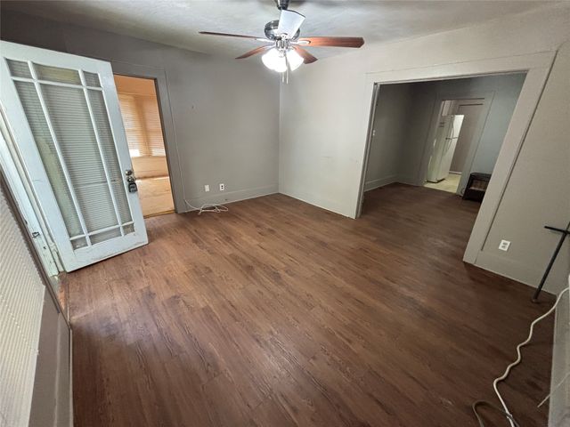327 Egan Street, Denton, TX 76201
