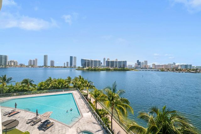 3300 NE 188th Street 414, Aventura, FL 33180