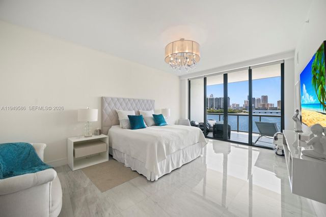 3300 NE 188th Street 414, Aventura, FL 33180