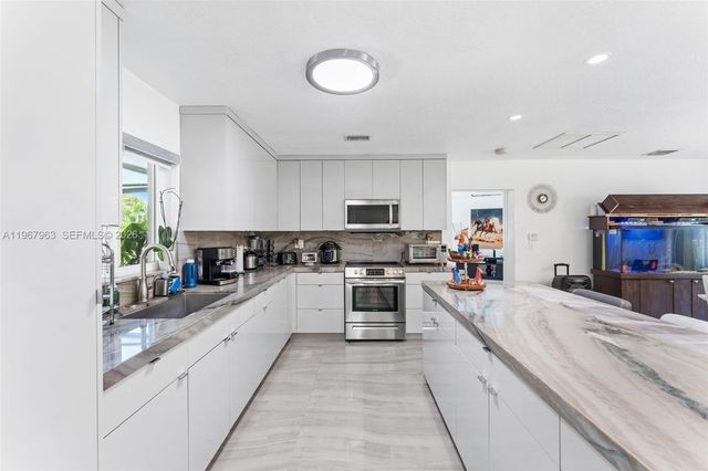 16700 SW 272nd St, Homestead, FL 33031