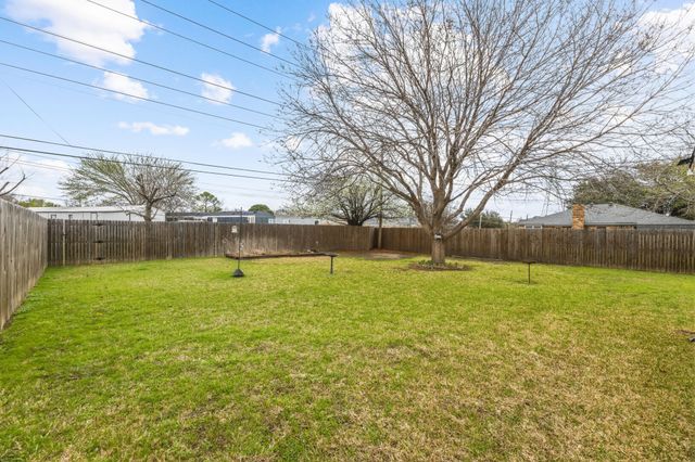 8249 Ulster Drive, North Richland Hills, TX 76180