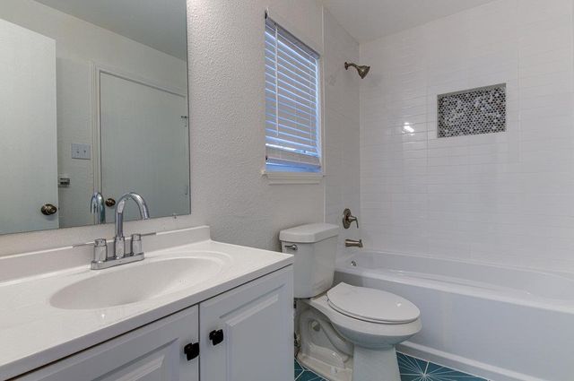 5706 Gloucester LN A, Austin, TX 78723