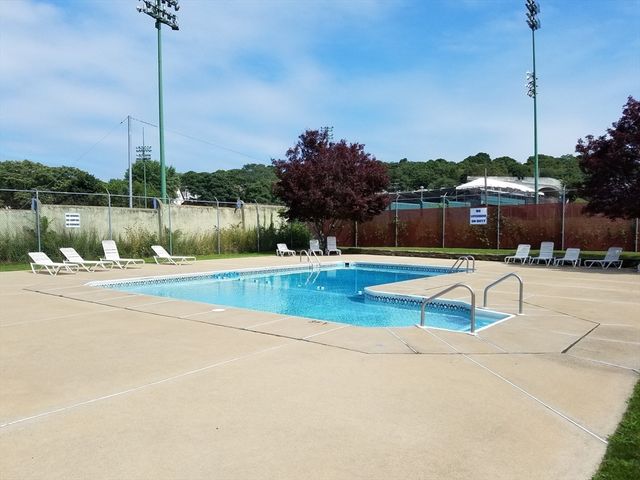 198 Locust 1-702, Lynn, MA 01904