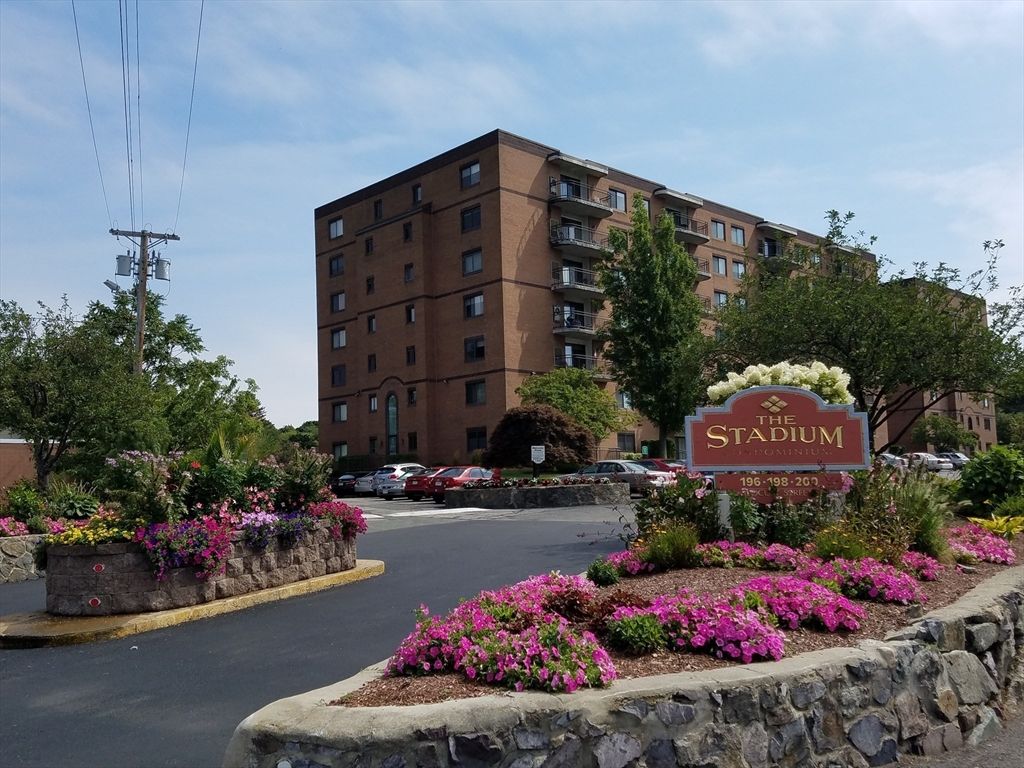 198 Locust 1-702, Lynn, MA 01904