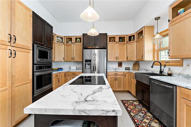 3004 Phillip Dr, Jefferson Hills, PA 15025