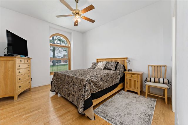 3004 Phillip Dr, Jefferson Hills, PA 15025