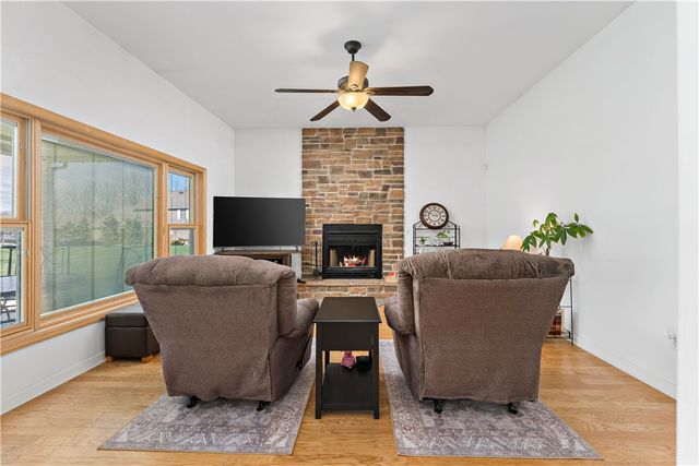 3004 Phillip Dr, Jefferson Hills, PA 15025