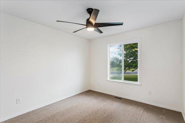 1201 N Oak Ridge St, Goddard, KS 67052