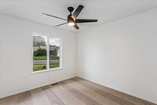 1201 N Oak Ridge St, Goddard, KS 67052