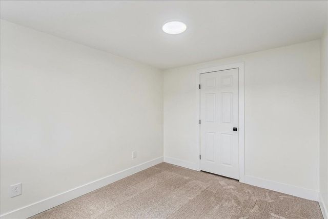 1201 N Oak Ridge St, Goddard, KS 67052