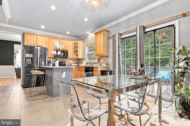 6405 IVY SPRING RD, Elkridge, MD 21075