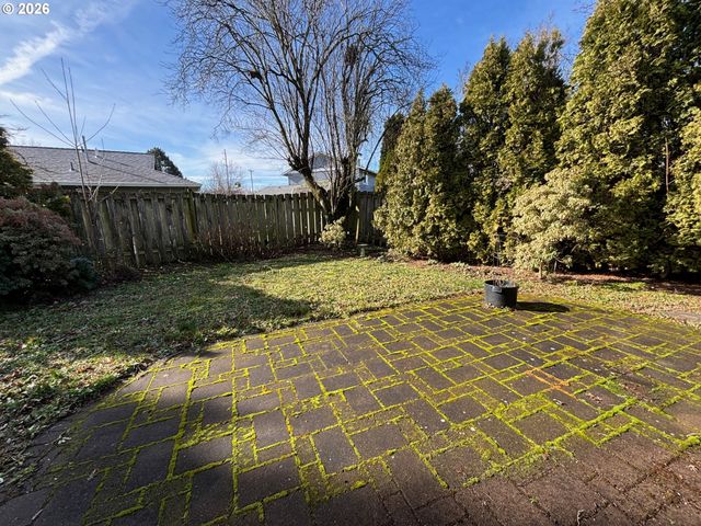 2516 Sw 23RD St, Troutdale, OR 97060