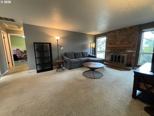 2516 Sw 23RD St, Troutdale, OR 97060