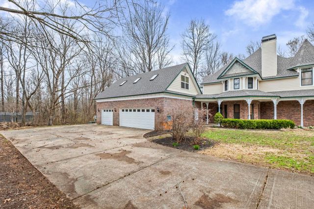 28 TIPTON LAKE CIR E, Millington, TN 38053