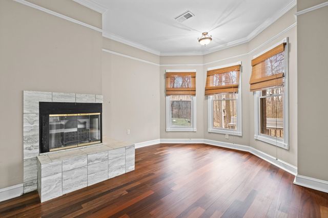 28 TIPTON LAKE CIR E, Millington, TN 38053