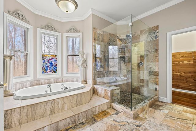 28 TIPTON LAKE CIR E, Millington, TN 38053