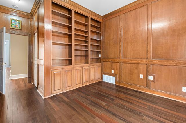 28 TIPTON LAKE CIR E, Millington, TN 38053