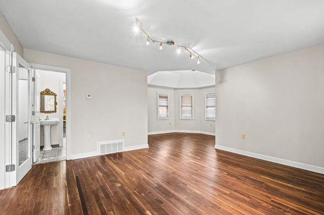 28 TIPTON LAKE CIR E, Millington, TN 38053