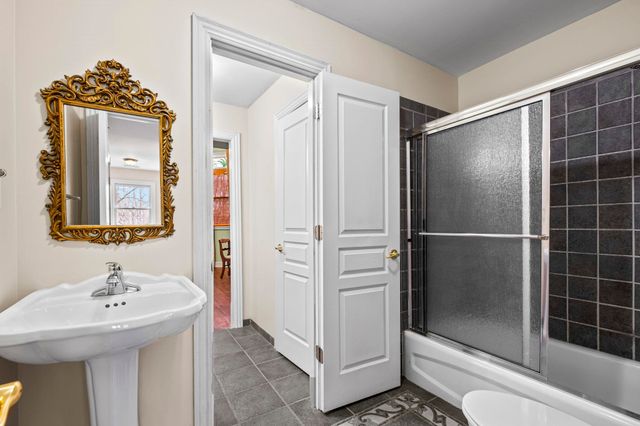 28 TIPTON LAKE CIR E, Millington, TN 38053