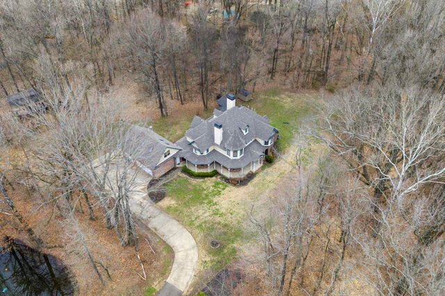 28 TIPTON LAKE CIR E, Millington, TN 38053