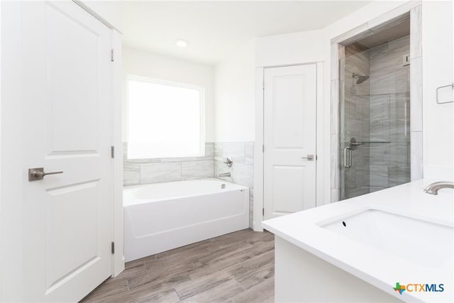 1418 Cedar River Lane, Temple, TX 76502