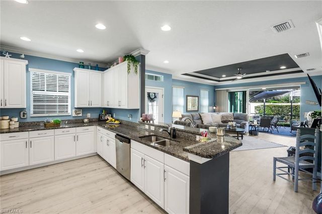 2655 Vareo CT, Cape Coral, FL 33991