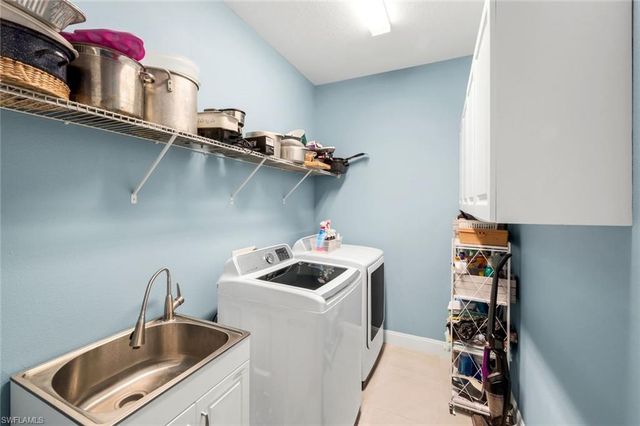 2655 Vareo CT, Cape Coral, FL 33991