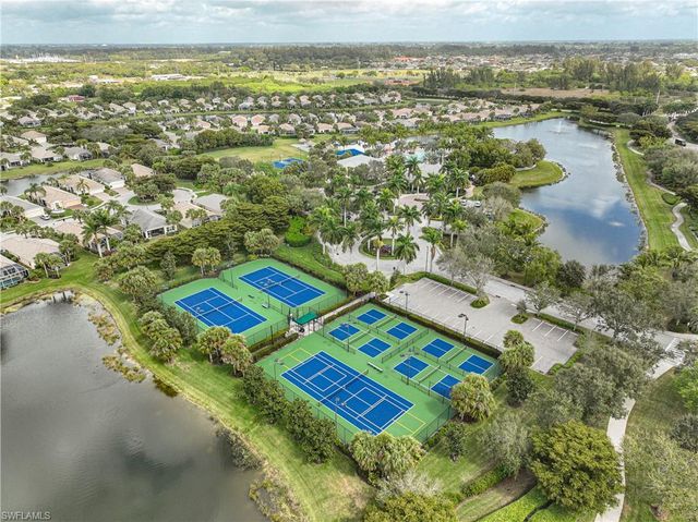 2655 Vareo CT, Cape Coral, FL 33991