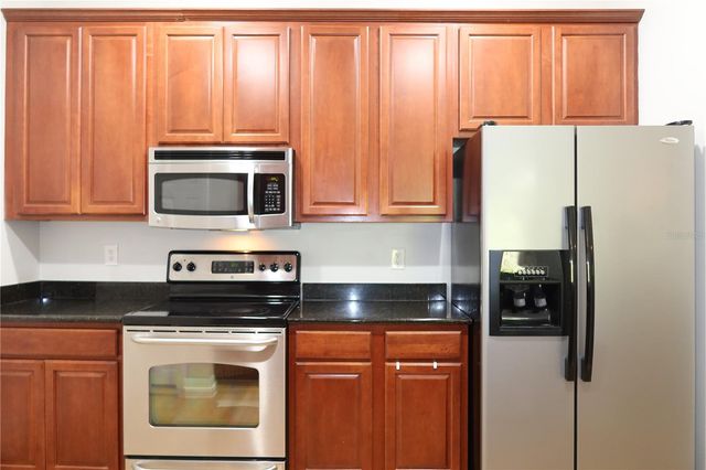 8526 SANDPIPER RIDGE AVENUE, Tampa, FL 33647