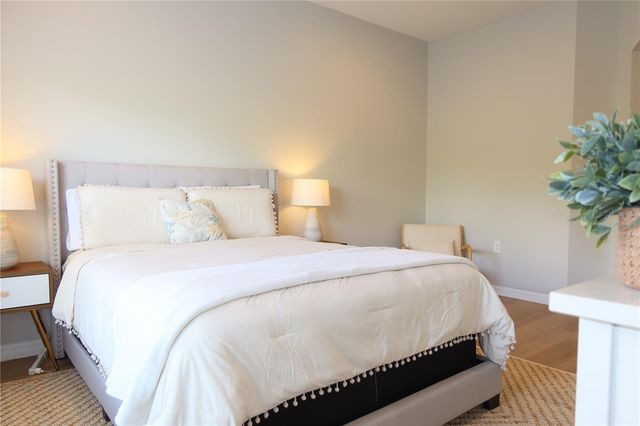 8526 SANDPIPER RIDGE AVENUE, Tampa, FL 33647