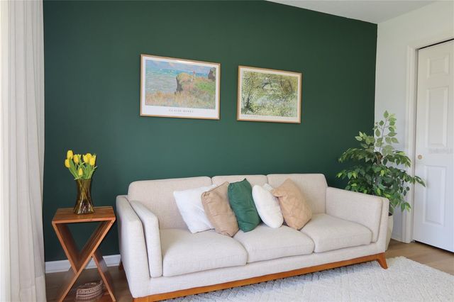 8526 SANDPIPER RIDGE AVENUE, Tampa, FL 33647