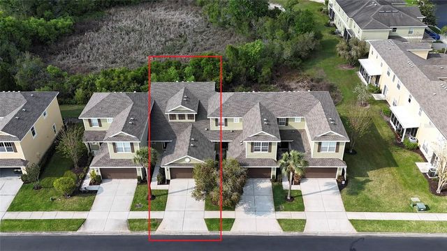 8526 SANDPIPER RIDGE AVENUE, Tampa, FL 33647