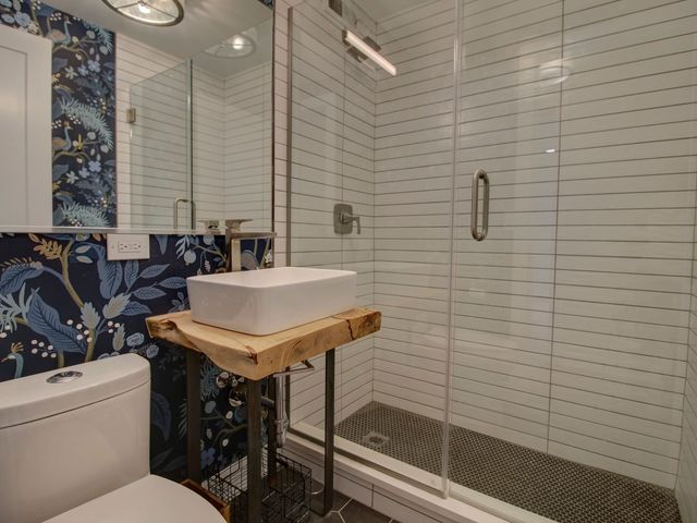 2970 N Lake Shore Drive 4D-4E, Chicago, IL 60657