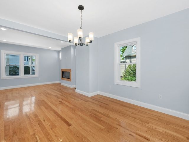 28 Ash Street 1, Waltham, MA 02453