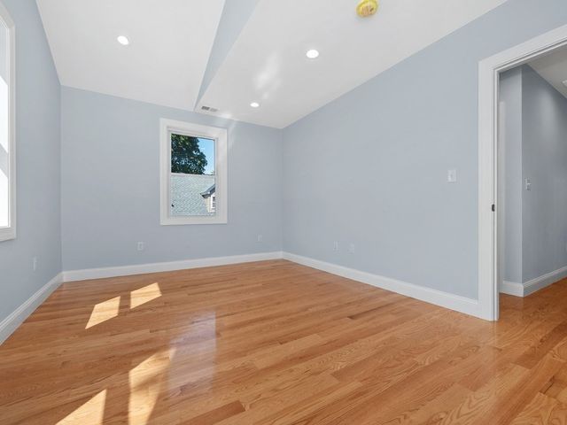 28 Ash Street 1, Waltham, MA 02453
