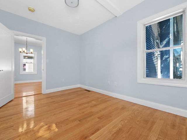 28 Ash Street 1, Waltham, MA 02453