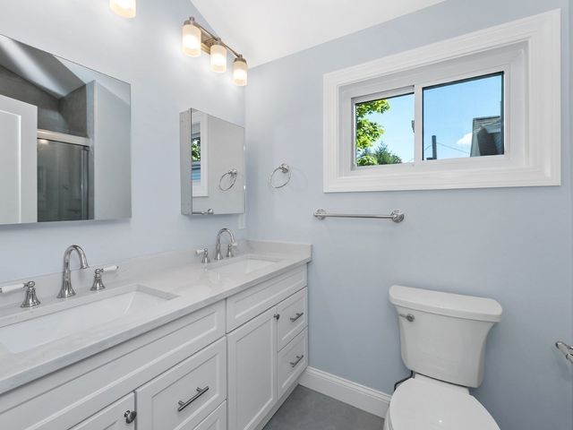 28 Ash Street 1, Waltham, MA 02453