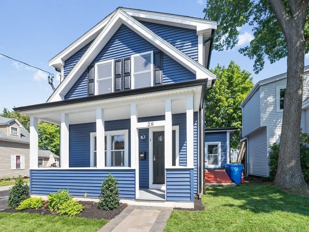 28 Ash Street 1, Waltham, MA 02453