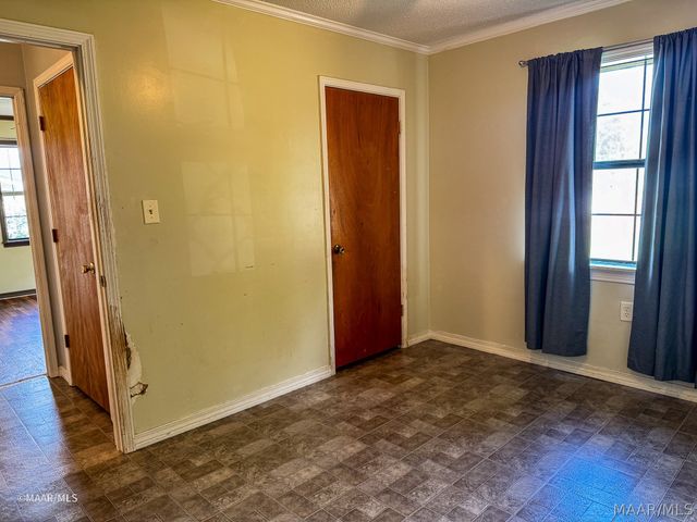 98 Poplar Street, Grove Hill, AL 36451