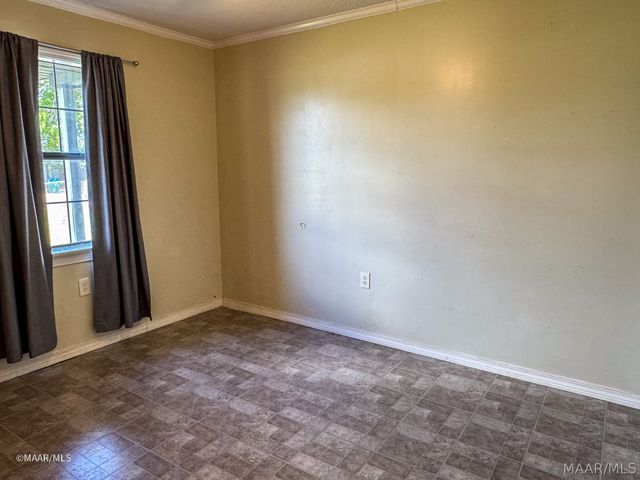 98 Poplar Street, Grove Hill, AL 36451