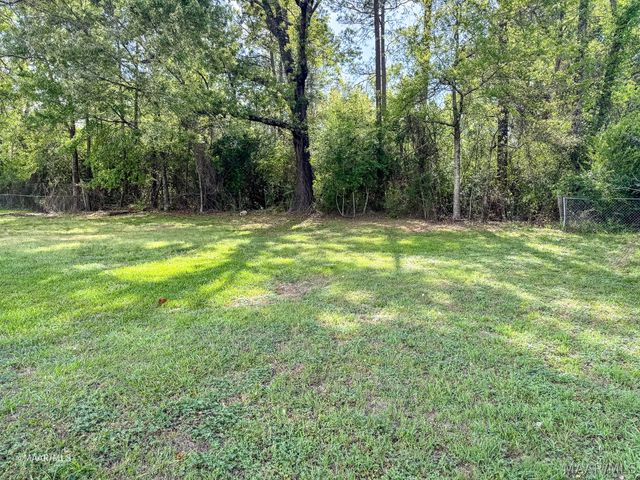 98 Poplar Street, Grove Hill, AL 36451