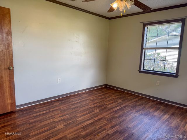 98 Poplar Street, Grove Hill, AL 36451