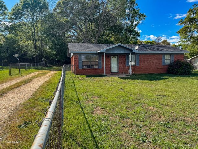 98 Poplar Street, Grove Hill, AL 36451